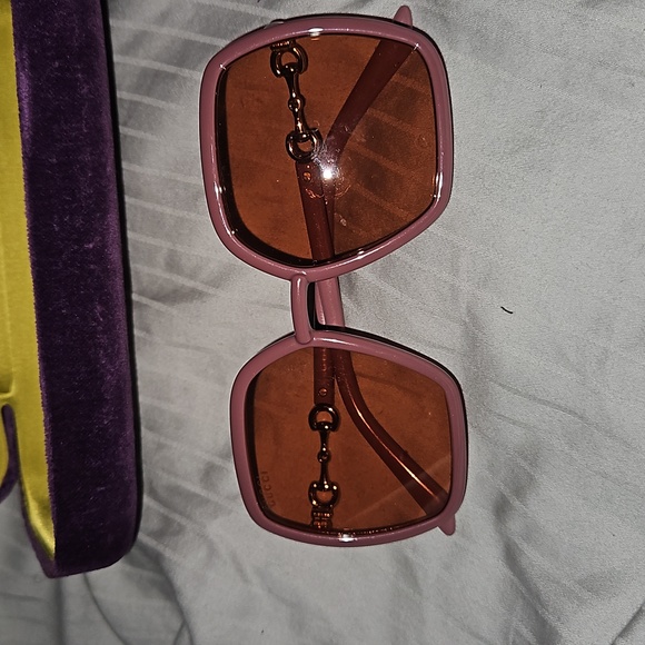Gucci Pink sunglasses - Picture 6 of 8